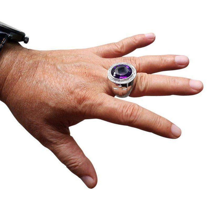 O que é o anel de um bispo e qual é o seu significado?