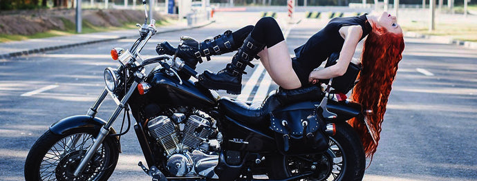 Fantasia de garota motociclista