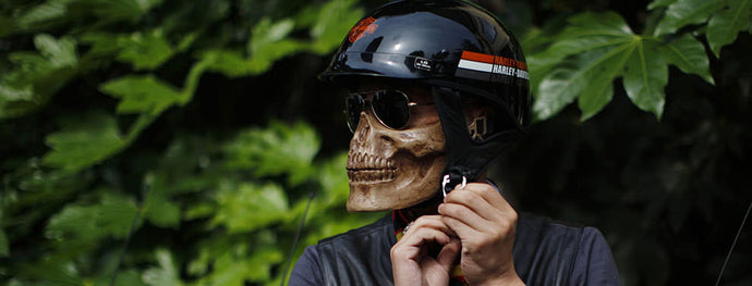 Por que os crânios são importantes para os motociclistas